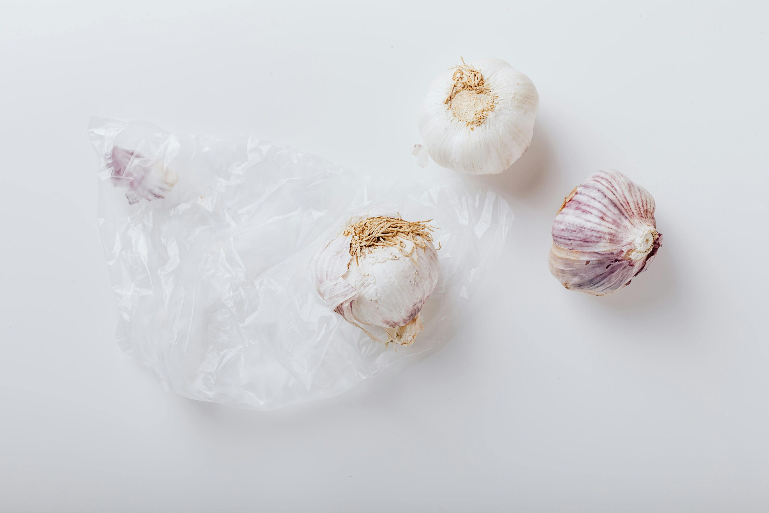 Garlic and Blood Pressure Control: How Garlic Can Help Manage Hypertension Naturally