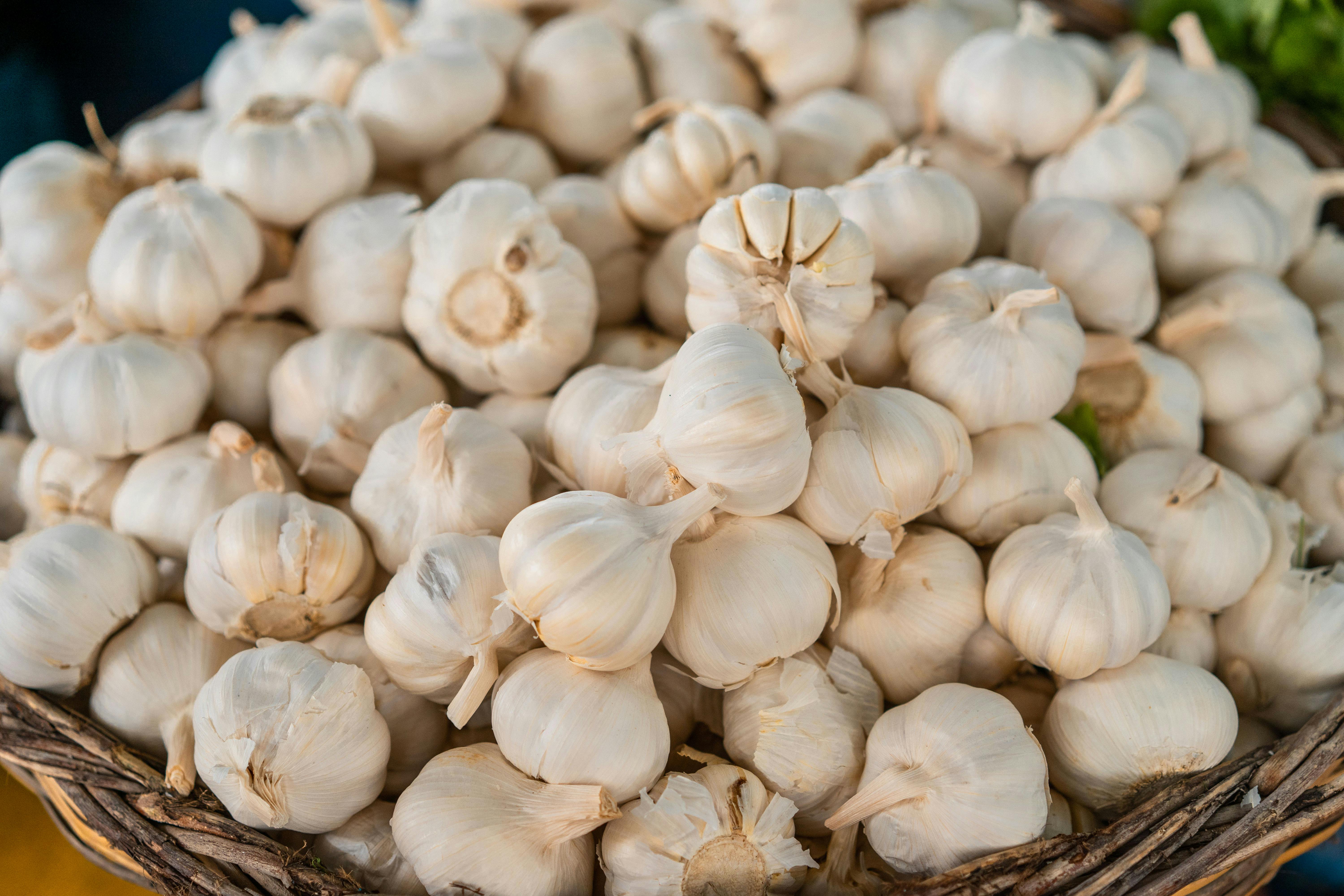 garlic cloves